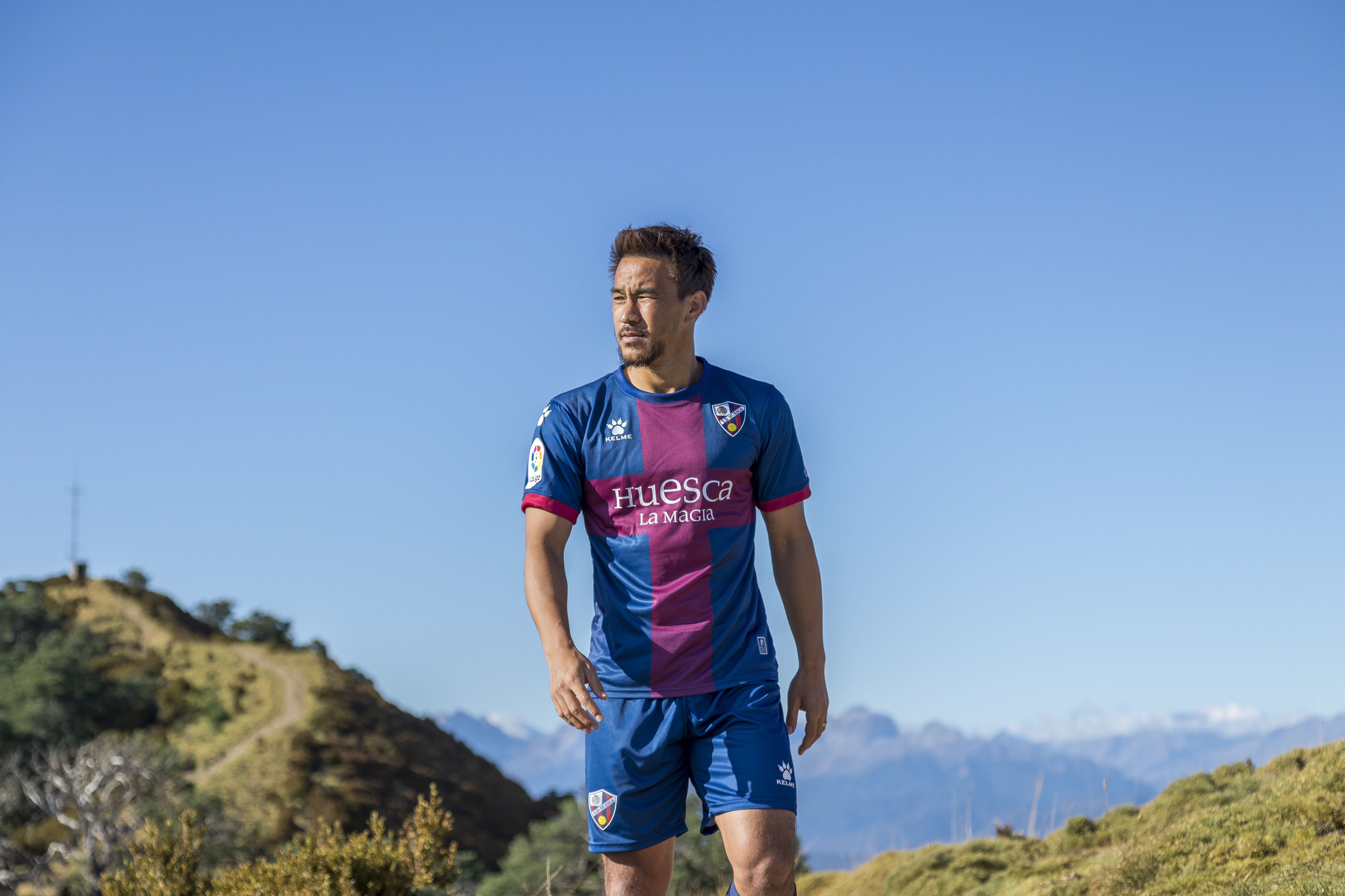 SD Huesca on X PRIMERA EQUIPACION HOME KIT El azulgrana es sena de identidad y lo hacemos mas nuestro que nunca al aunarlo con otro de los grandes emblemas de nuestro