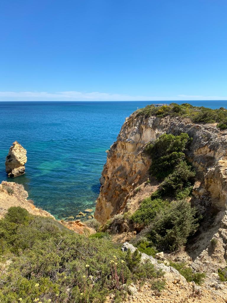 MovingIsLiving_'s tweet photo. Here is beautiful Algarve in Portugal 🇵🇹 Exclusive Experience Club is my new project which was made to bring exclusive experiences to successful entrepreneurs and digital nomads.  To get more information, please, visit https://t.co/RtjsGDiw3N

#portugal #algarve #bonvivant https://t.co/Gh8jjCzgVg