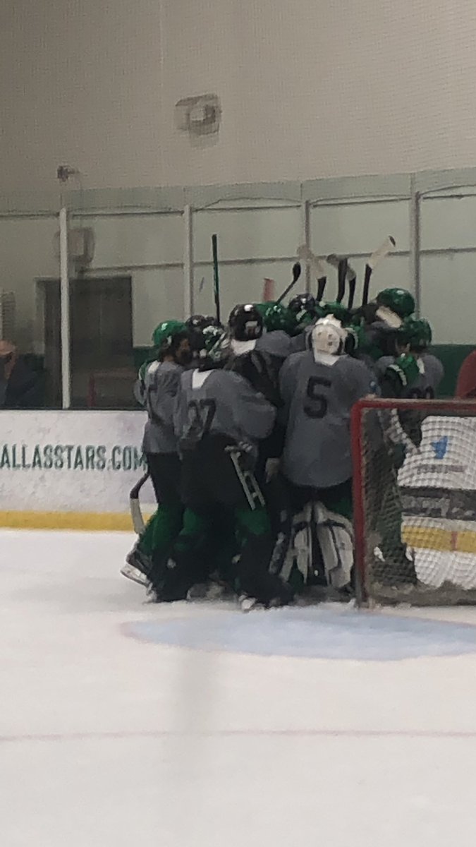 DSEHC15O's tweet photo. STARS WIN!!!!! https://t.co/ZGih8BEmL1