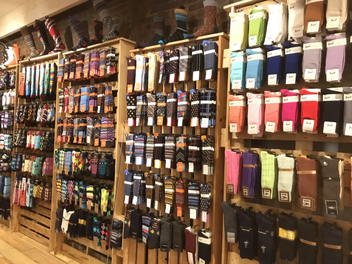 VickiethomasWWJ's tweet photo. ICYMI #BlackBusinessMinute on @WWJ950 featuring #ShopsOnTop @dress_modele in @EasternMarket. https://t.co/ISzzuH1dCR https://t.co/9JbdxvB4mP