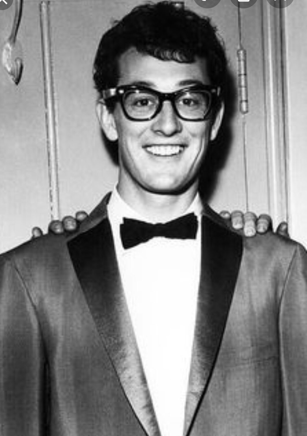 Happy birthday to Buddy Holly who would have been 84 today, taken from us too soon 