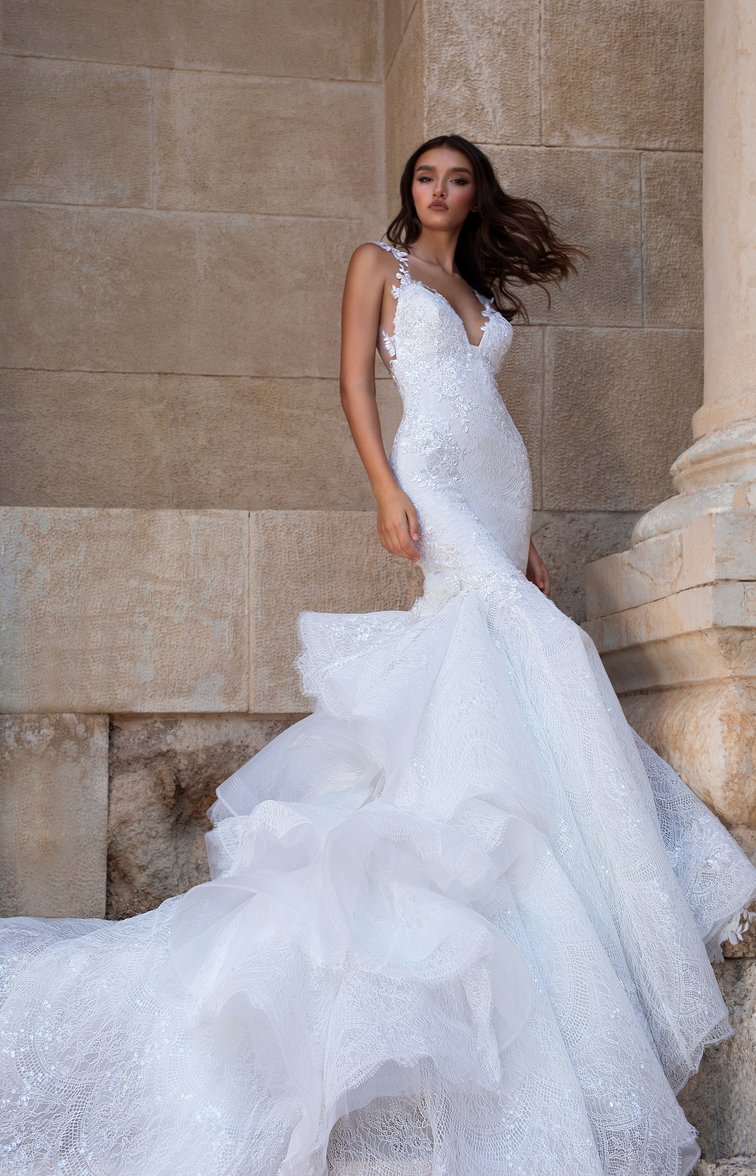 pninatornai's tweet photo. Happy #LaborDay! Wishing you all a day of rest and relaxation.
#RealCollection #Style4792: Wow!
Collection available @KleinfeldBridal
Photo: Alexander Lipkin
Makeup: Ortal Elimeleh
Hair: Benjamin Ruimi https://t.co/4nz6aXRFXr