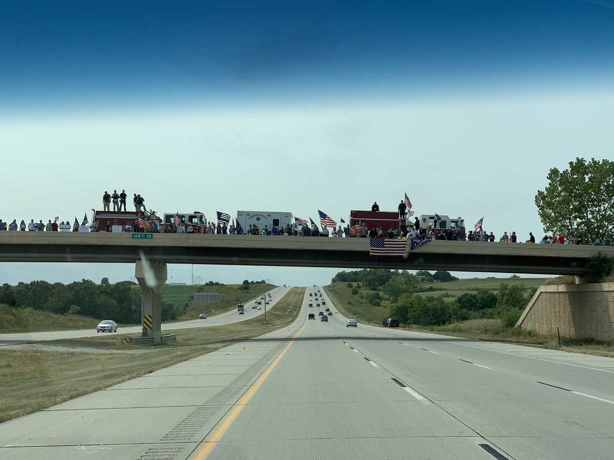 Sean_Callahan's tweet image. Amazing show of support for Officer Mario Herrera as his body is taken from Omaha to Lincoln. Every single overpass on I-80 was like this as you traveled westbound.