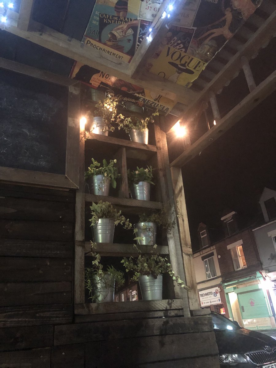 🍻 Places to visit 

🍕 Abbeydale Tap &amp; Snap serves up real ale and a range of light bites and pizzas

🌇 Make the most of the cosy, fairy-lit courtyard and terrace whilst it’s still a little warm! 

#Sheffieldissuper