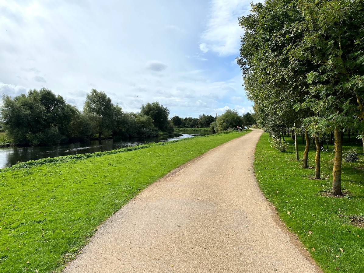 DogWalksNearMe's tweet photo. A great, #dogfriendly walk around @Nat_Mem_Arb. A lovely, well-maintained memorial, with a good perimeter walk for you and your dog to enjoy! 🐕🚶‍♀️🌳

Link: https://t.co/Fwc6B0fuUz

#DogWalksNearMe #Staffordshire #GetOutside https://t.co/L90Sqts2Xf