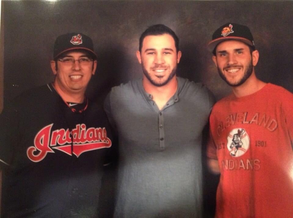 ytownpride's tweet photo. 7 years ago @MaxPowers17 and I met the @TheJK_Kid and had lunch with him. #weareallkipnises #weevenwonhishelmets https://t.co/wQXSMtRwwe