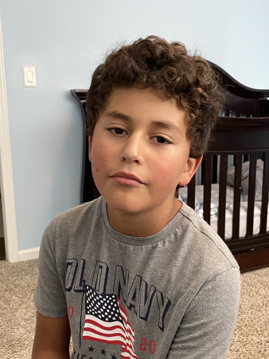 VEupierre's tweet photo. @ARizzo44  My son, Danny is refusing to cut his hair until he sees that you’ve cut yours. His curls are sticking out of his baseball cap &amp; he says that’s the point mom, just like Rizzo.  Please tell him to cut his hair, before his 10th birthday on 9/29.  Maybe he’ll listen to you https://t.co/eo5tXHzNR7