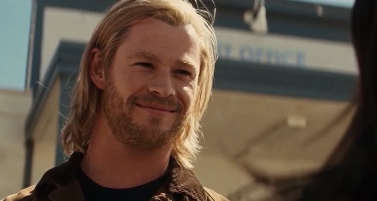 thread of pictures of thor smiling since y’all hate him so much!