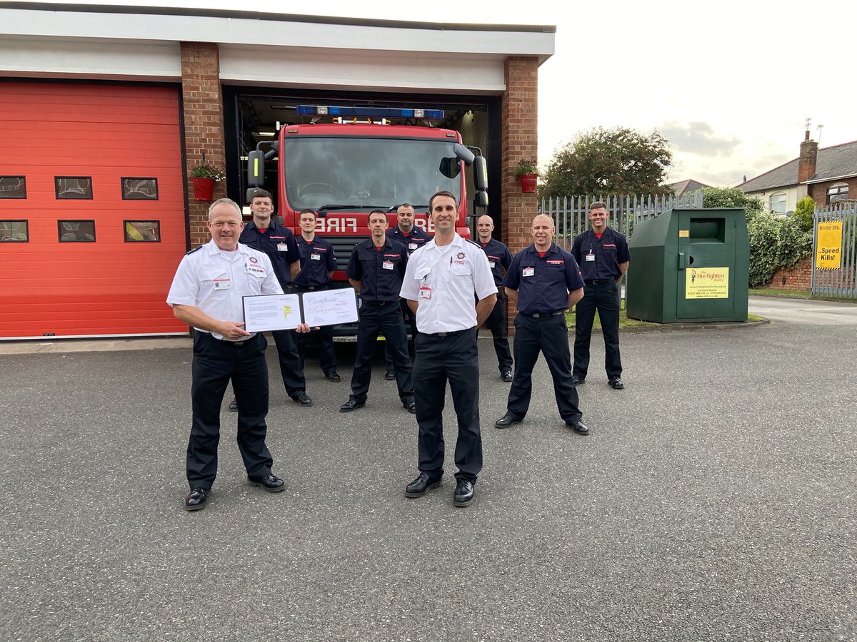 Fantastic achievement and unbelievable commitment over 30 years to <a href="/GainsboroughFRS/">Gainsborough Fire Station</a> <a href="/LincsFireRescue/">Lincolnshire Fire and Rescue</a> by WM Mick Turver. A privilege to present this certificate and a great chance thank Mick and the whole crew for their continued support and commitment to their community 👏🏻