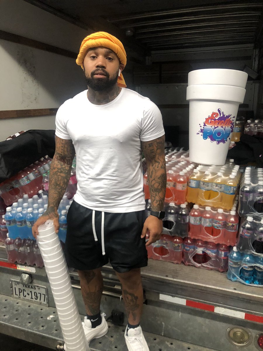 YungSmoody_'s tweet photo. Aye Mama, Tell Em Back The Truck Up I Got Truckloads 🤣 na Fareal!! I sell COKE.. the legal way 🤣#EXOTICPOPS @ExoticPopShop #EastTexas #Dallas https://t.co/dpVEyRPd24