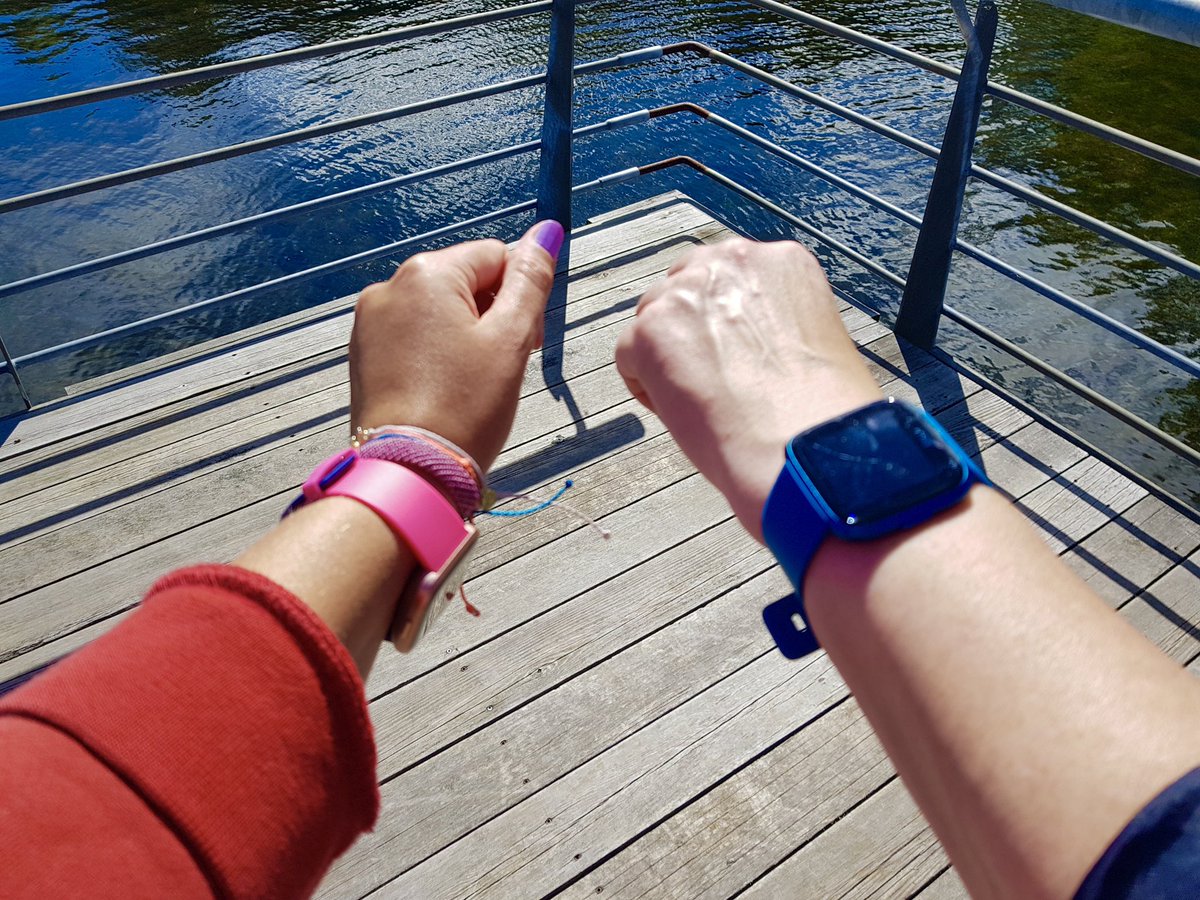 HeyItsMeMissJT's tweet photo. Typical holiday walk with mom. #FitbitStyle #GoTheDistance #HolidaySlay #LabourDay #BoardWalkingBabes #BellPark #FitbitFamily #LongWeekendVibes 🍁💜☀️🌲 https://t.co/vVl7vxhLN4