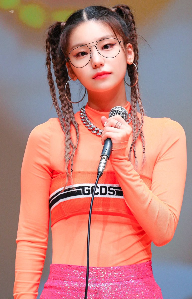 yeji pics tweet media