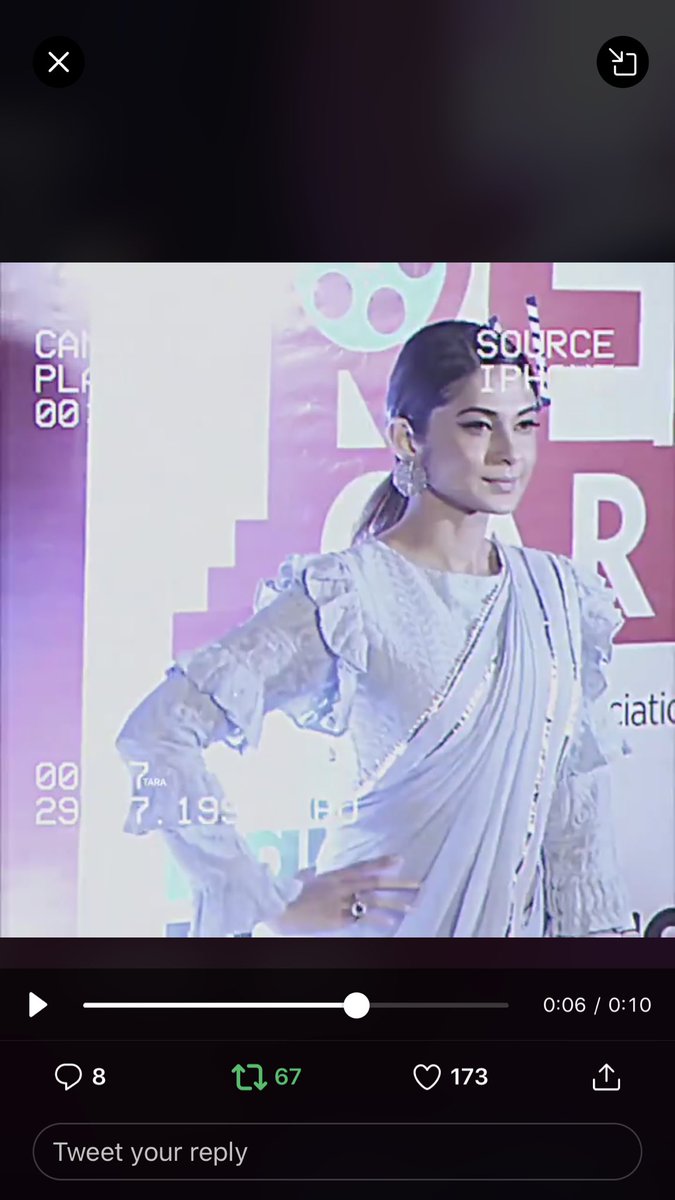 ThisIsAimaKhan's tweet photo. Jenn i want your thiss saree 🥺🥺🥺🥺😍😍😍😘😘😘😘@jenwinget LOVE FROM PAKISTAN 😘😘😘😘 https://t.co/XYCuM7TjEI