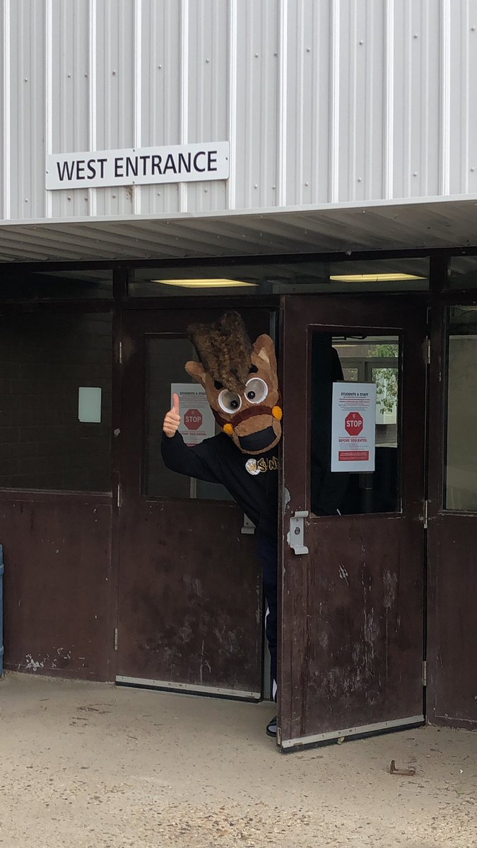 SCCHS_Comp's tweet photo. Gr 12 Registration Tuesday Sept 8th at 9:00 for A-L students. Gr 12 M-Z Registration at 1:00. Students must enter using the West Entrance doors by the Aquatic Center parking lot. #SCCHS https://t.co/CN3lmOOSxh
