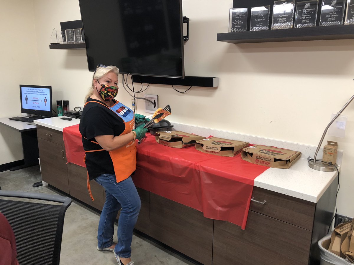 Dan Stridacchio (@buddiewong99) on Twitter photo Julie serving pizza for Labor Day. <a href="/BarzagaA/">Justin Barzaga</a> <a href="/debbiehbic/">Debbie Wheeler</a> <a href="/rdband3/">Robert Band</a> <a href="/JulieNason5/">Julie Nason</a> @WardallyJ <a href="/HDGerri/">Gerri OBrien</a> Julie serving pizza for Labor Day. <a href="/BarzagaA/">Justin Barzaga</a> <a href="/debbiehbic/">Debbie Wheeler</a> <a href="/rdband3/">Robert Band</a> <a href="/JulieNason5/">Julie Nason</a> @WardallyJ <a href="/HDGerri/">Gerri OBrien</a>