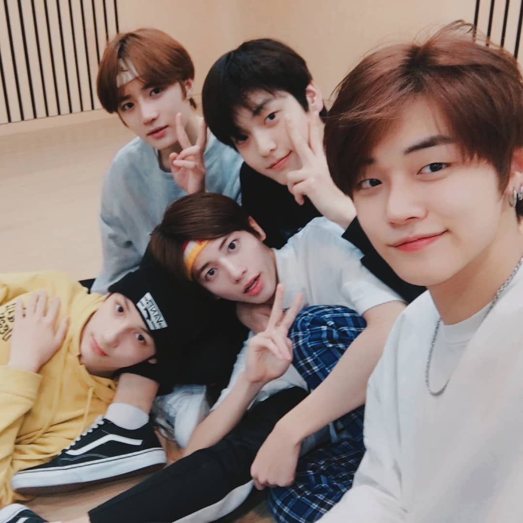 TXT  @TXT_members They may still be new to being idols, but they way they work together makes them look like they've been doing it for years. With them being so young, they have a sense of humor that attracts other teens and it makes them special to me. Thank you, TXT