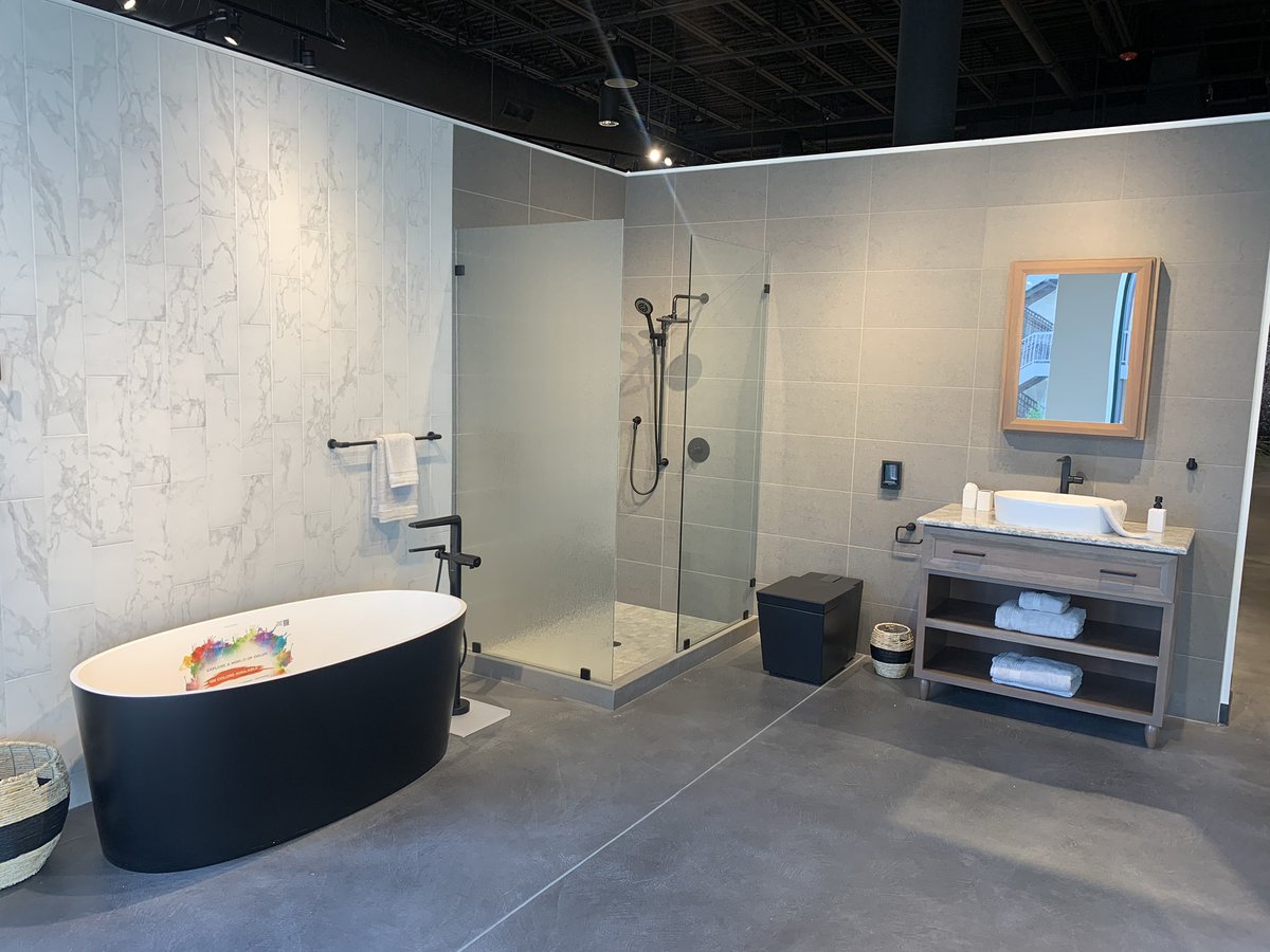 Damian Taylor tweet media