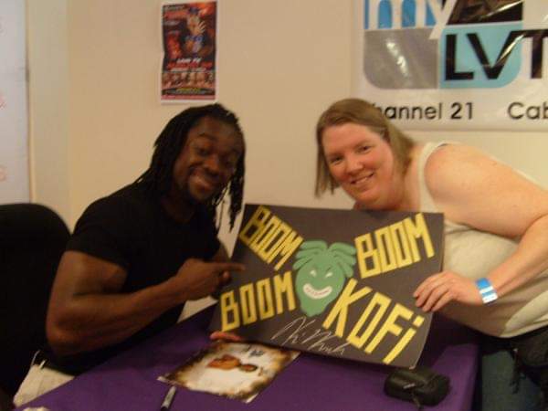  #SignLadyHistory The first photo where a sign is a part of the photo, and it's with  @TrueKofi...this sign was within the first 100... #WWE  #WWERaw   #SmackDown    #WWENXT  