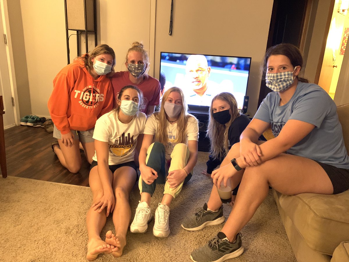 NBA night with the APs. <a href="/CUNEwbb/">Concordia-NE WBB</a>