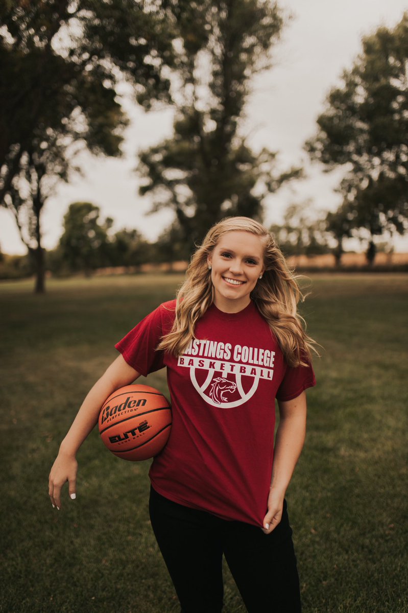 khamburger4's tweet photo. I’m so excited to announce that I have decided to further my education and basketball career at Hastings College! Thank you to my family, friends, coaches, and teammates for supporting and pushing me along the way. Go Broncos❤️🤍 @HCBroncoWBB https://t.co/GNcy1DQdJr