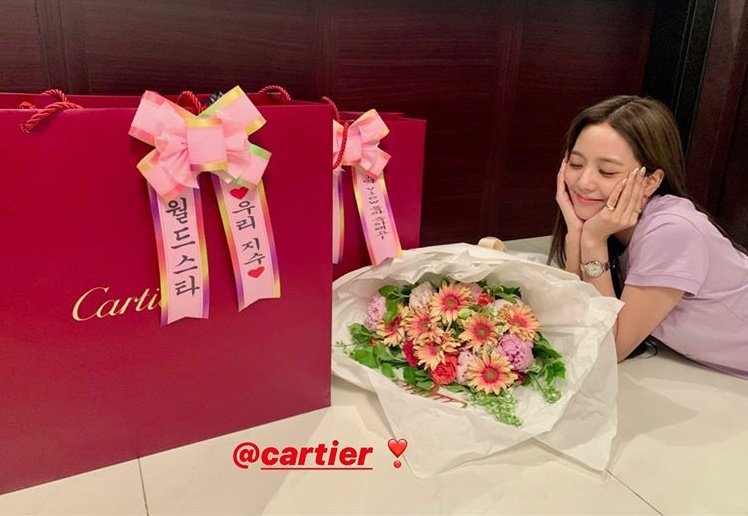 jisoovalentine's tweet photo. all the times cartier called her their world star kim jisoo 💕

@Cartier 
#JISOOxCartier 
#지수 #블랙핑크 https://t.co/ZR4acYzC69