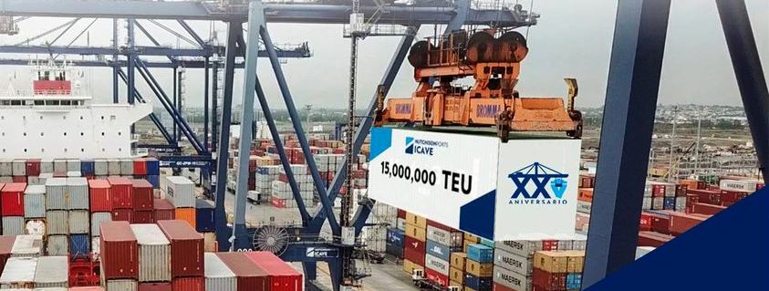 PTCMX's tweet photo. @HPortsMexico constituida dentro del programa de privatización portuaria ha movilizado 15 millones de contenedores en 25  años de operaciones en @API_VERACRUZ;  inició en  1995 como la primera terminal portuaria operada por una empresa privada en el  país. https://t.co/ONIkrlRWrG https://t.co/DRjhHcoyPB