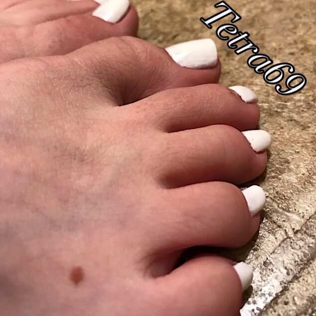 🤍white toes🤍 🤍pics to buy🤍 🤍 $5 for 5 🤍 🤍feet/nudes🤍  Cashapp/PayPal  Cashtag =$tetra69 https://t.co