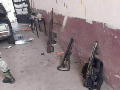 Matador08640286's tweet photo. #Michoacán
Se enfrentan grupo elite de CJNG Contra Elementos de la Marina y Ejército mexicano
12 Sicarios detenidos y 2 abatidos https://t.co/4fuHYylvDf