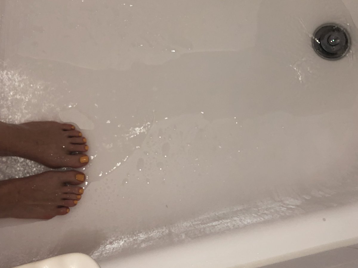 alissaa200's tweet photo. I’ll be doing buy one get one FREE pics for 24 hours to celebrate Labor Day! #FeetPicture #feetpicsforsale #toes #soles #wetsoles #scrunchedsoles #fetish #footfetish #footworship #Feet #feetvideos #tickle #findom #footfindom #footfindomme #footqueen #findombrat #fj #OF #onlyFans https://t.co/U5bXIFo4oc
