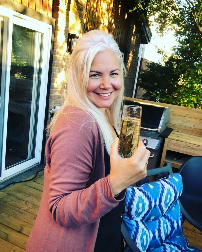 JeanMHeadrick's tweet photo. Enjoyed a nice Spanish Cava Saturday night! It was a  very nice bubbly! The cooler evenings are nice to enjoy still on the deck 🥂☺️😘
.
.
.
. #Septembervibes #cava #bubbly #surprisecava #wine #spain #stemlessglass #saturday #fall #naturalhair #whiteha… https://t.co/2EHVVUlafS https://t.co/QQzFIWATwn