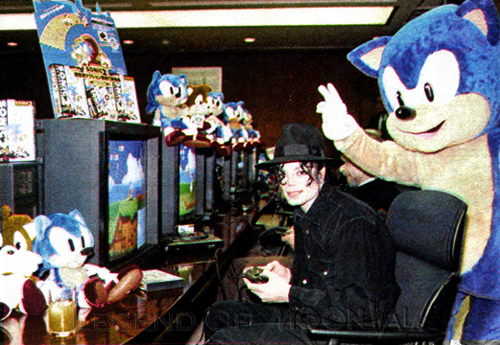 And here he is during his December 15, 1992 trip to Sega of Japan. Photos courtesy of Legend of Moonwalker site.