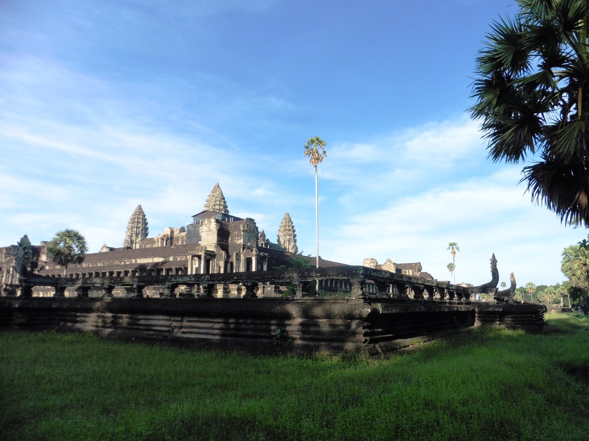 SowannaYun's tweet photo. Special thanks to TV5 Monde invited us to talk each other about Angkor Wat temple in early morning, Sept 8,2020 
https://t.co/u8WmpEyEiP https://t.co/poSbAjtoIg
