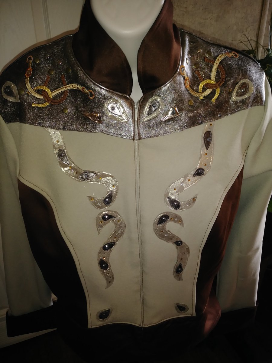 spunkie623's tweet photo. Equestrian jacket shirt Seamstress sewing for you
https://t.co/9XHWKZMvQC https://t.co/wMmmwwrk8E