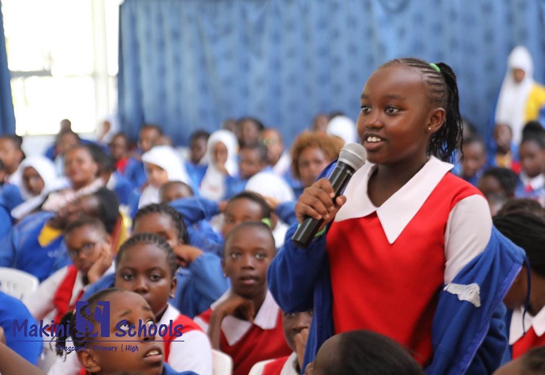 MyFirstTimeKe's tweet photo. Flashback Friday, at @makinischools with the Upper Primary girls and their moms.  an exciting and informative time  as Janet shared her career and life journey but also enlightened the girls and moms on the need to overcome stigma on menstrual health. 
#MyFirstTimeKe https://t.co/fl8HyErB3W