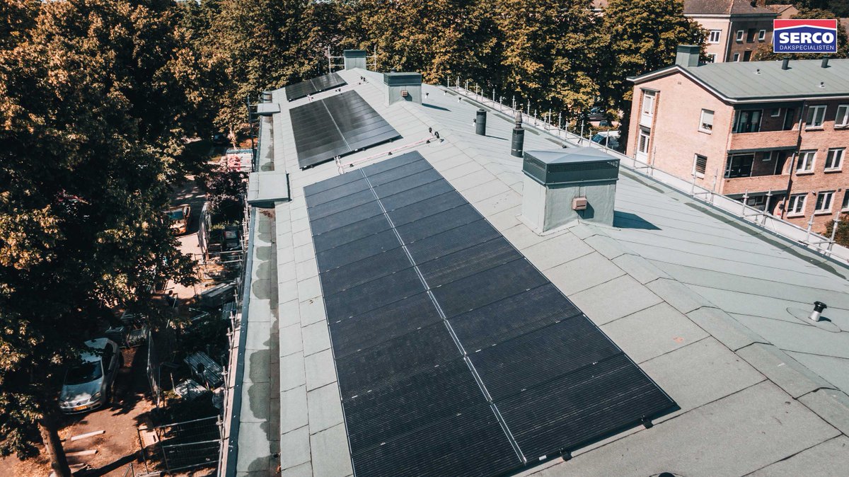 Sercodak's tweet photo. Na een korte pauze zijn we weer begonnen met de renovatie van 141 appartementen in Deventer. Inmiddels zijn 4 van de 7 blokken gereed.

Mooie samenwerking tussen de partijen binnen @Onderpand_ : @PHBDeventer, @uwonderhoudspa1 en @WillemsenInstal.

#renovatie #vastgoed #sercodak https://t.co/PD8dDgORkF