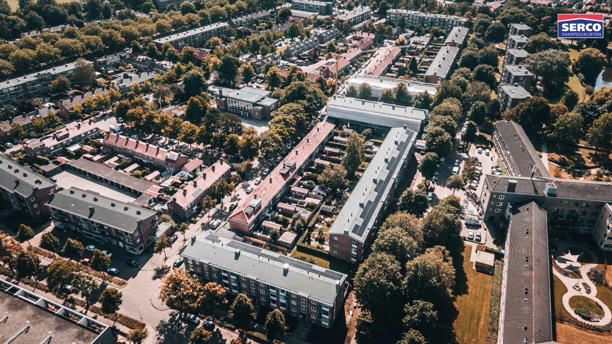 Sercodak's tweet photo. Na een korte pauze zijn we weer begonnen met de renovatie van 141 appartementen in Deventer. Inmiddels zijn 4 van de 7 blokken gereed.

Mooie samenwerking tussen de partijen binnen @Onderpand_ : @PHBDeventer, @uwonderhoudspa1 en @WillemsenInstal.

#renovatie #vastgoed #sercodak https://t.co/PD8dDgORkF