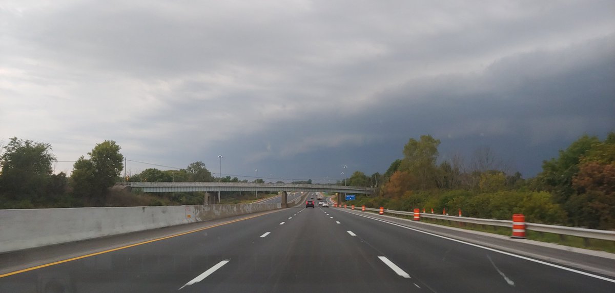 AllisonWenger's tweet photo. On I-70 about 15 miles from SR 256 headed west.  @MarshallWSYX6 @BenGelberNBC4 (I am not driving, just riding) https://t.co/QxBGU7Tw5W