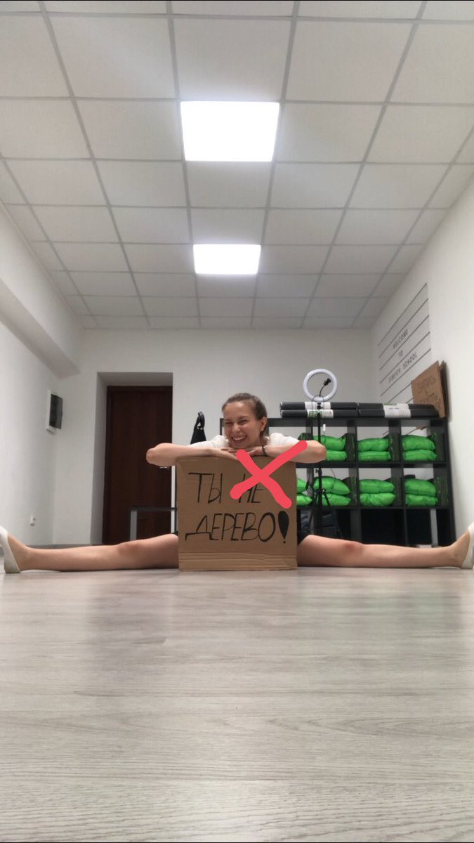 Ohelova's tweet photo. На случай важных переговоров🤣 https://t.co/m0iEaWKZ7e