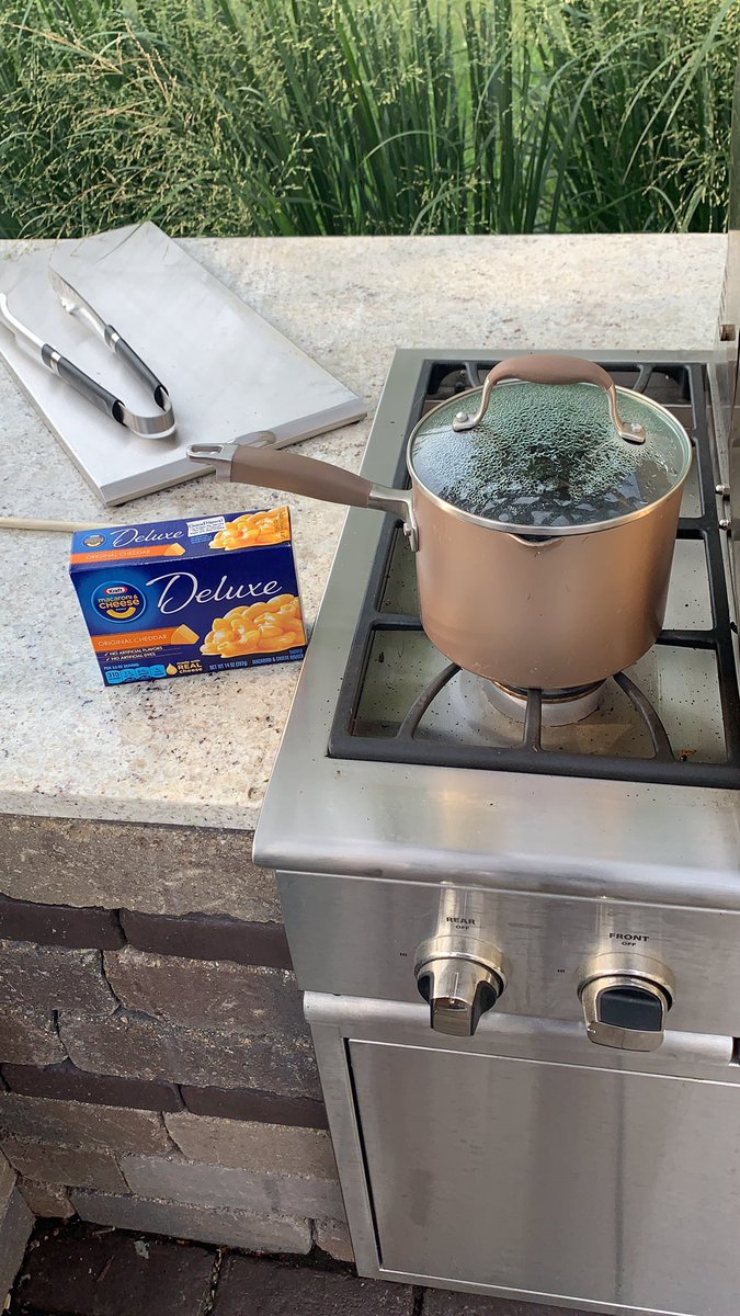 Mabbott915's tweet photo. Italians! #dadsbegrillin Mac for kiddos https://t.co/qoX5C5Yv2h