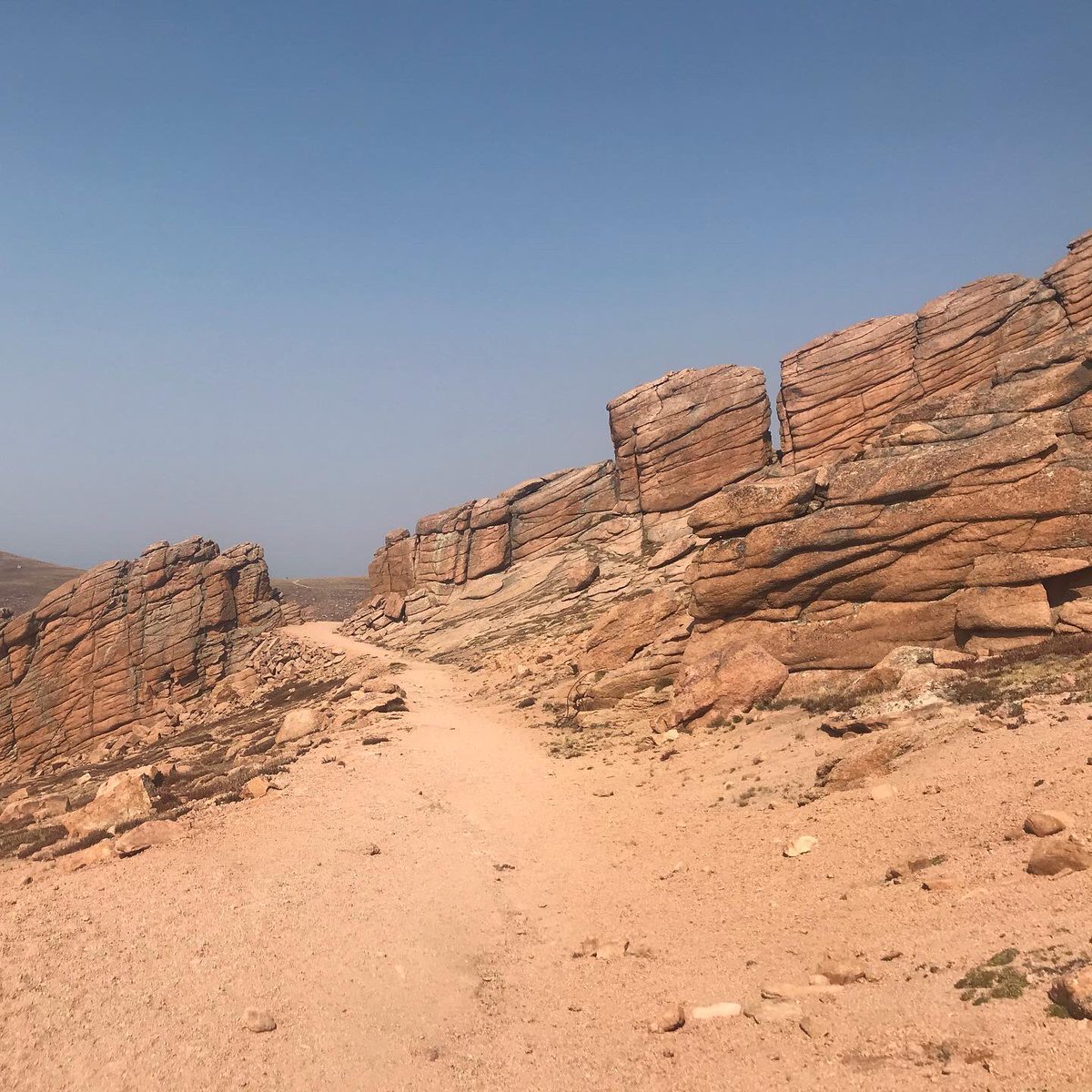 DylanScottTV's tweet photo. Definitely labored over this one today. America’s mountain is a 14-mile beast. Thanks to @CWinderKOAA for helping me power through. I’m beyond sore and icing the rest of the night. IL stint possible. #14er #thecoloradoway #pikespeak @CityofCOS https://t.co/N74FaxNWB2