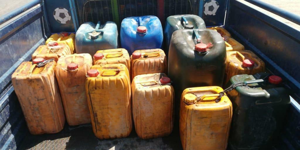 Hobster_k's tweet photo. The smuggling from government-held areas to militants' areas is being done by a large network of people and not some individuals who are looking to make some extra cash for living, on the contrary, some people linked to smuggling have made millions of dollars already. https://t.co/NvoPNjouw1