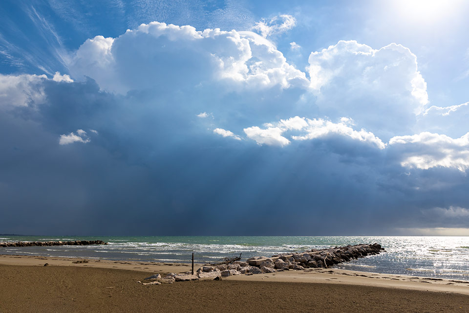 Temporale in mare, questa mattina fotolido.blogspot.com/2020/09/tempor…