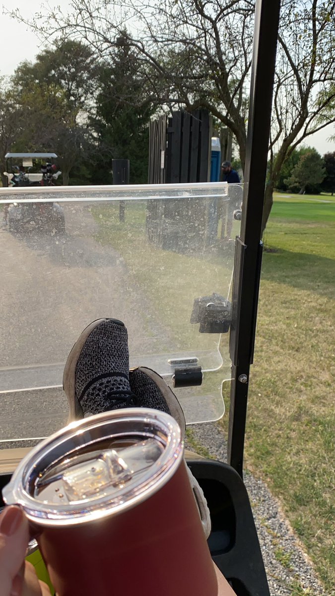 mleeex3's tweet photo. here’s to you, Mac ⛳️ https://t.co/uw3DjJjKC6