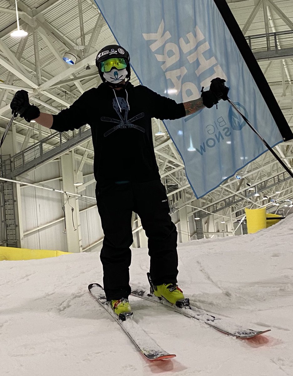 tech_rob's tweet photo. #dailysnowshare #winteriscoming #meskiingtoday #alwayswinter live from ⁦@Bigsnowad⁩ today, wutcha got ⁦@SprintNSki⁩ ⁦@TormeyL⁩ https://t.co/mRGkIWniiu