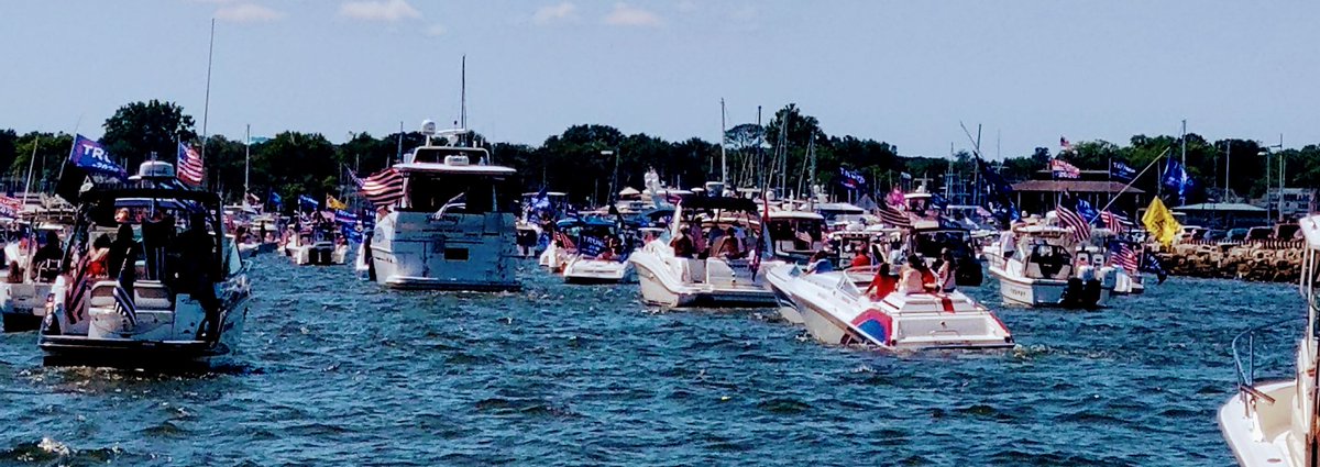 JRBachman's tweet photo. Absolutely beautiful day on the Severn. Beyond the #TrumpBoatParade there were many more honking and waving from the bridges and standing with flags near Ego Alley. #annapolis #LaborDay2020 #cbpba https://t.co/5S87qy0CGn