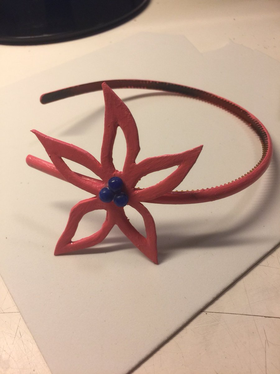 grimfiendfyre's tweet photo. Finished making/painting Ehwa Yeon’s headband from Tower of God! I mostly just wanted to make the headband but I might consider cosplaying Ehwa since I can use the same wig I use for Carly(Yugioh 5ds) :D
#towerofgod #tog #towerofgodcosplay #ehwayeon #yeonyihwa #cosplay #신의탑 https://t.co/G5Aozp14K1