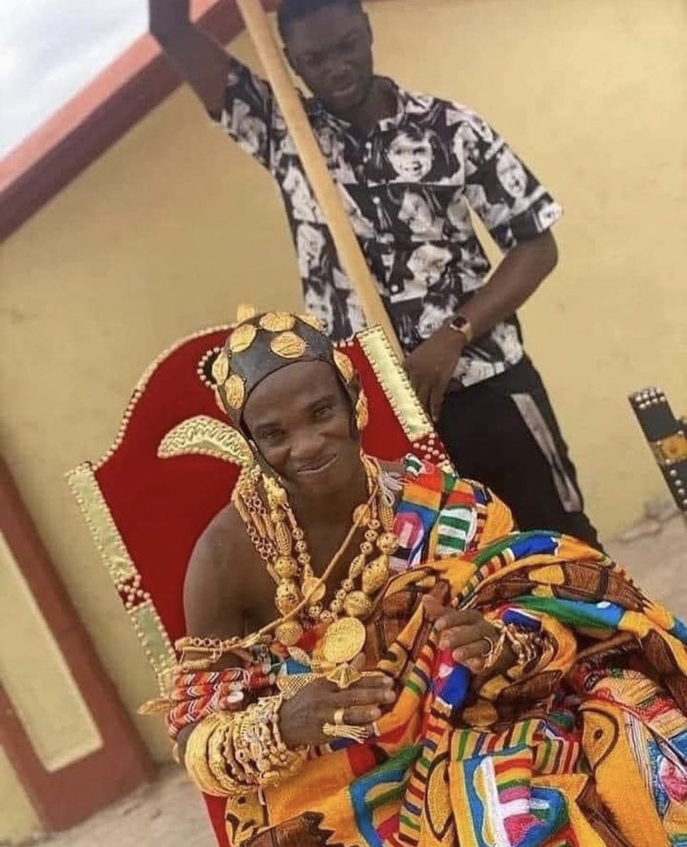 KwabenaJuniorr's tweet photo. @sarkodie Sarkodie if u don’t release a song Friday, I will tell Dr UN to come and collect his flacks 🍼
Pls 😂😂😂😂😂 https://t.co/i7pgQglh9o