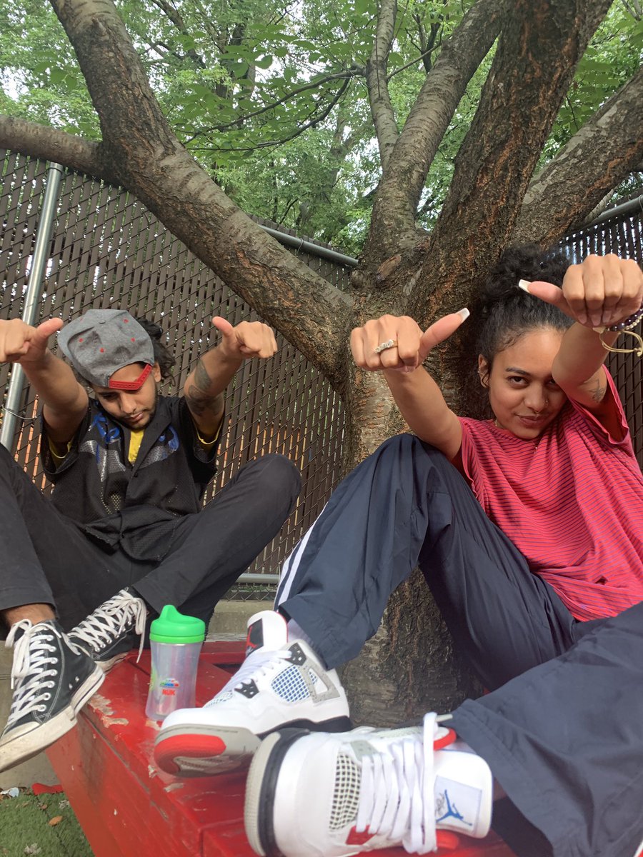 stonedsavior's tweet photo. โWe always down to dap or give a poundโ
#RestEasyMac https://t.co/9Pcj9y52mP