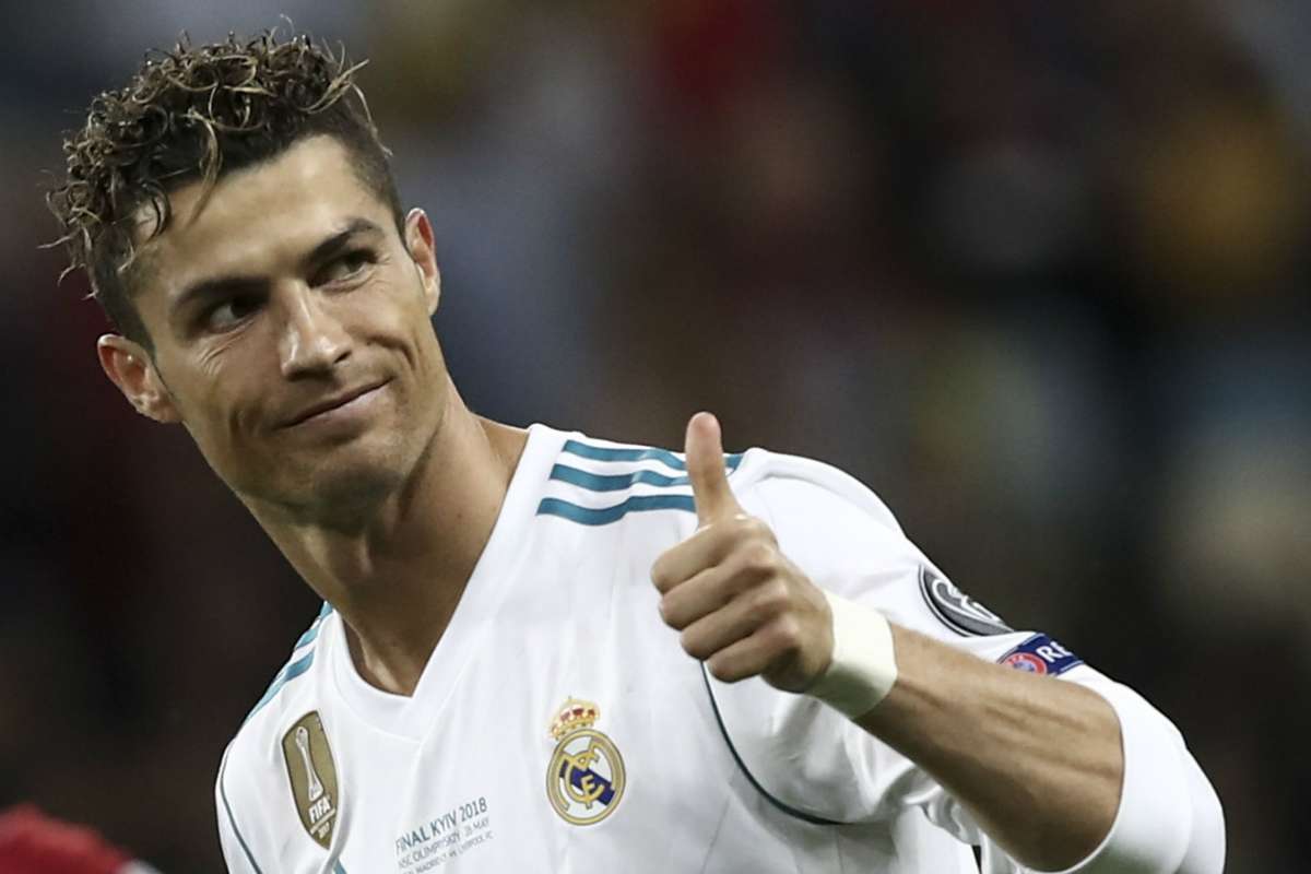 LaVanNistelrooy's tweet photo. Duelo de Ronaldos. Aca se define todo. https://t.co/aO1U3h4KUi