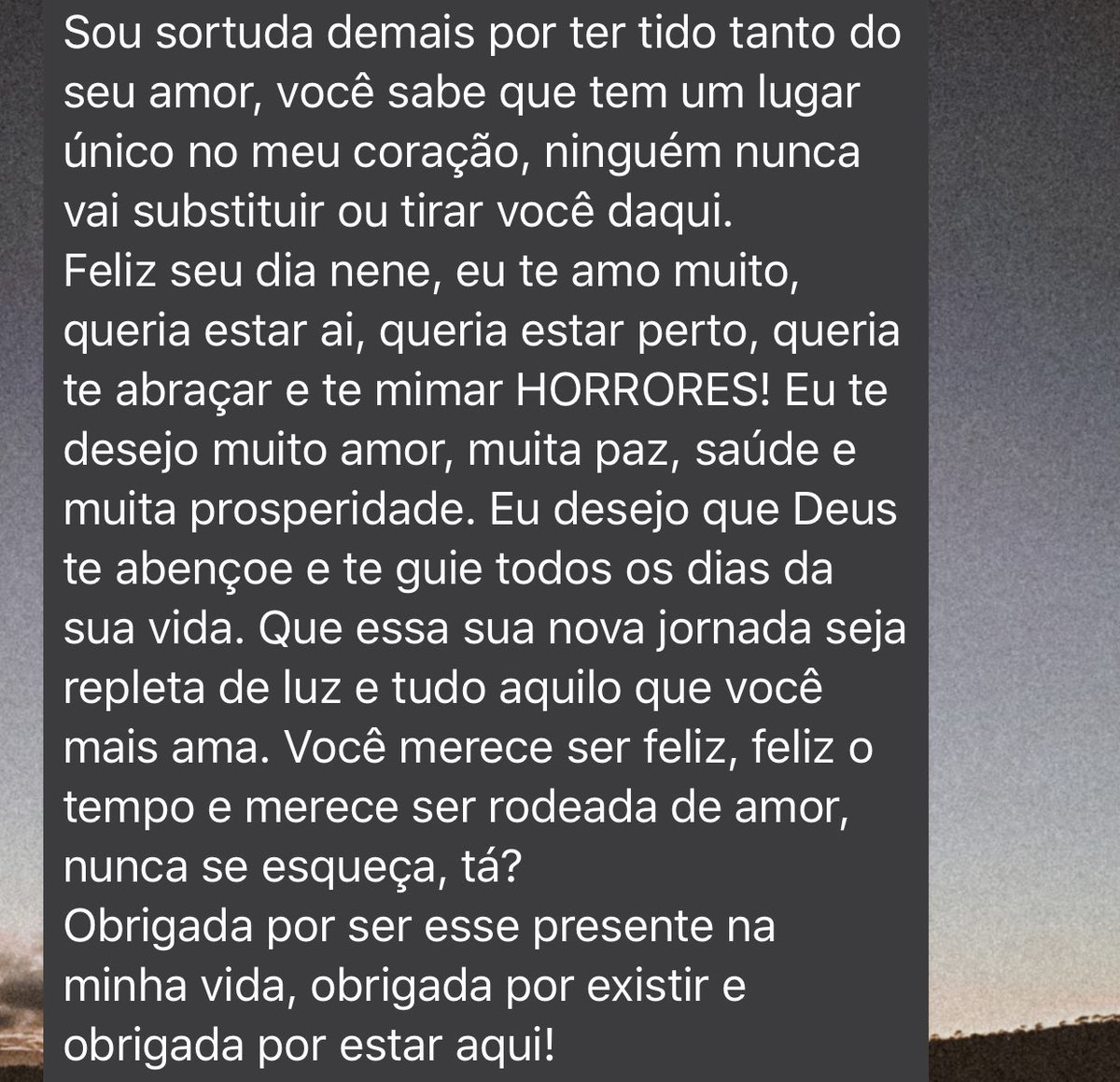 lostwolfss's tweet photo. Eu recebi isso no meu aniver mas vou postar pra deixar bem salvo já que eu apago conversas 😬🌚 enfim textin mar lindo https://t.co/8fTPuWY6FF
